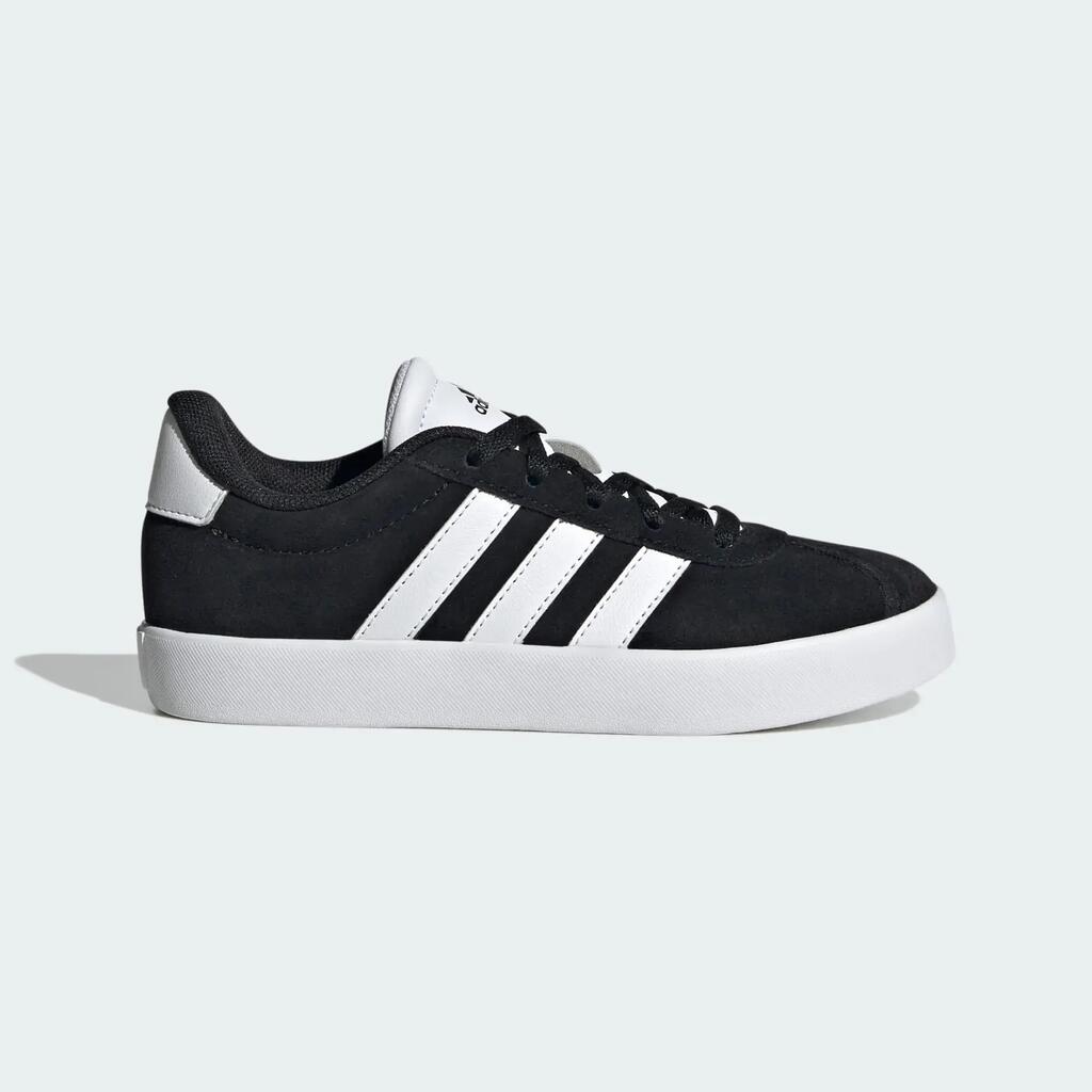 BLACK / WHITE