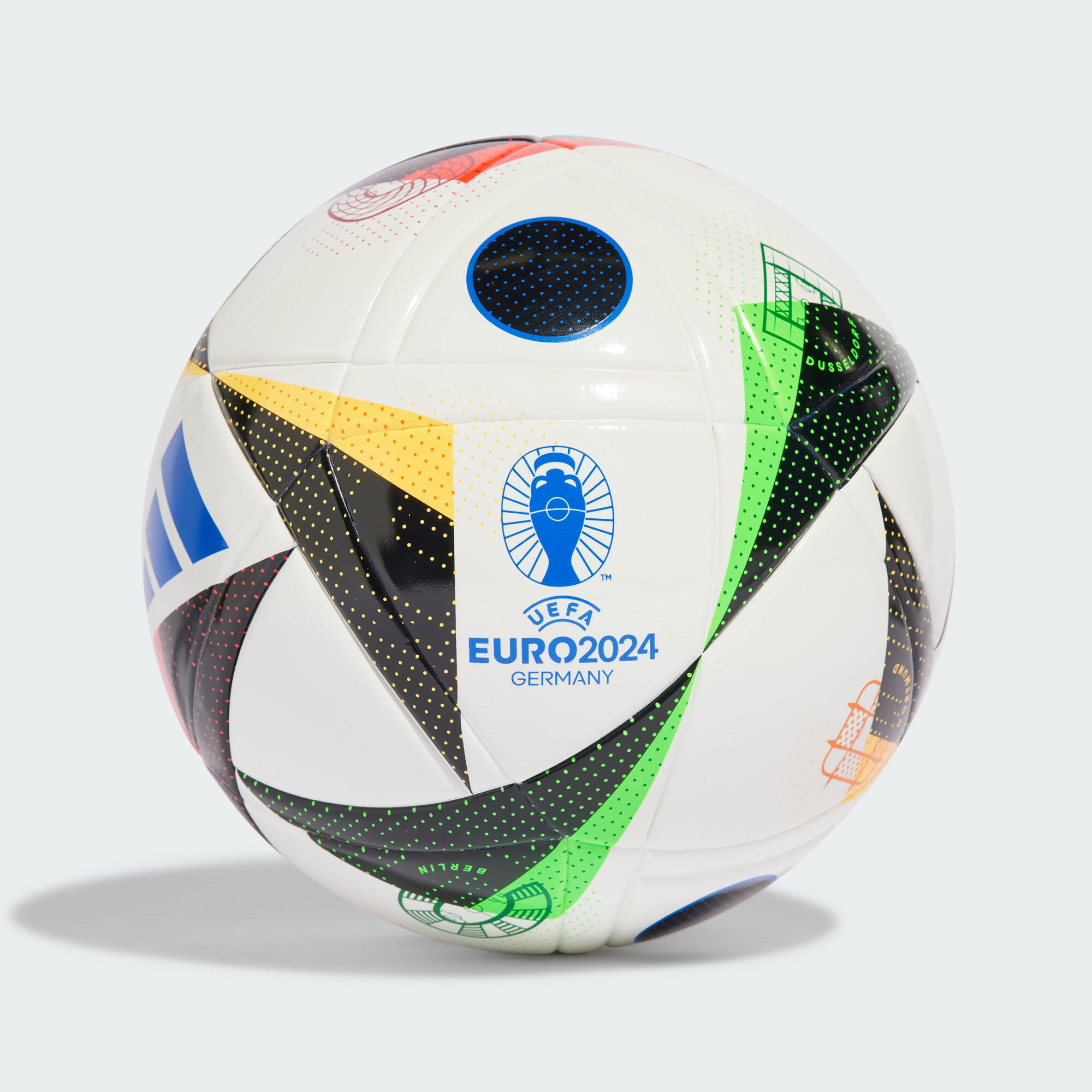 Fussballliebe League Ball Kids 3/6
