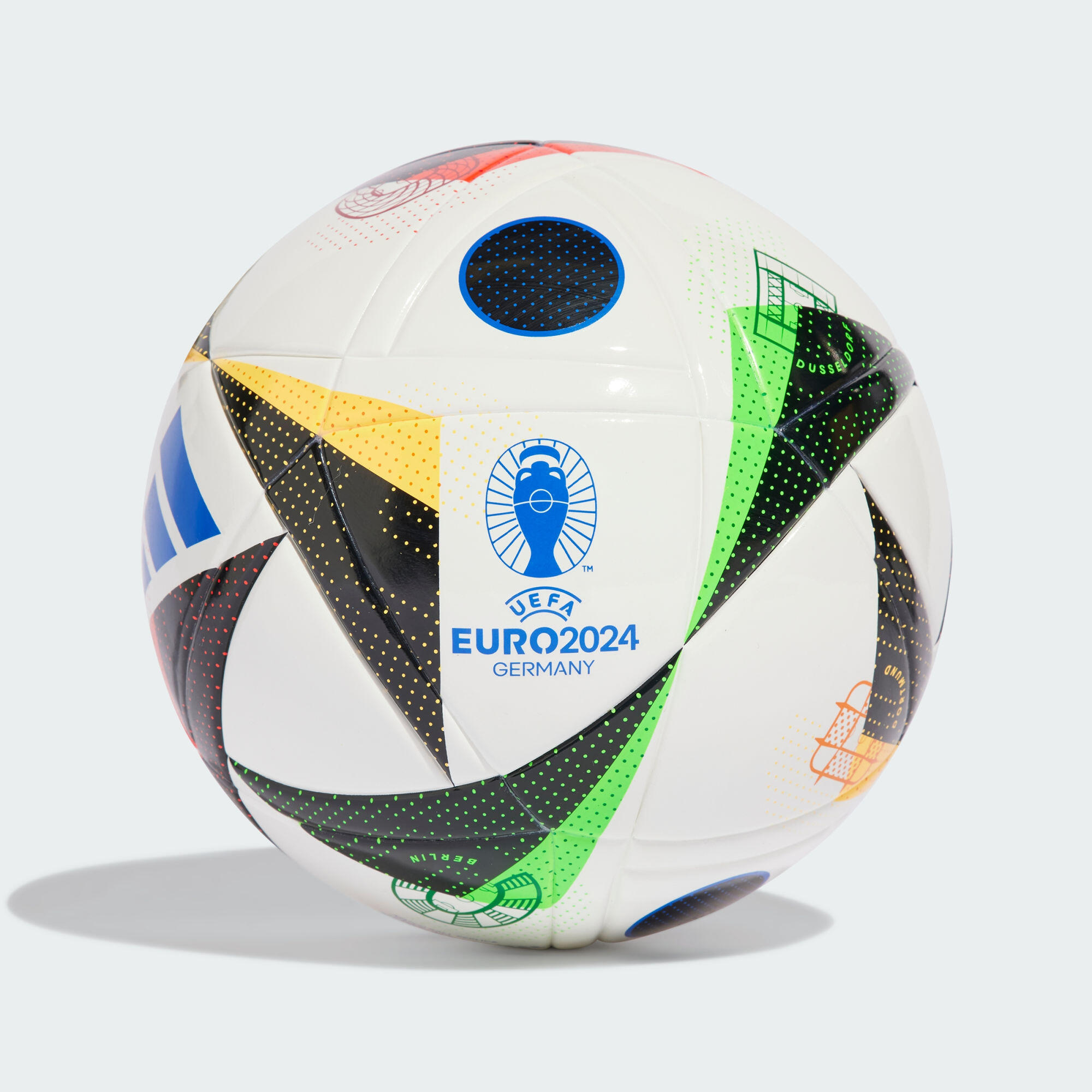 Fussballliebe League Ball Kids 3/6