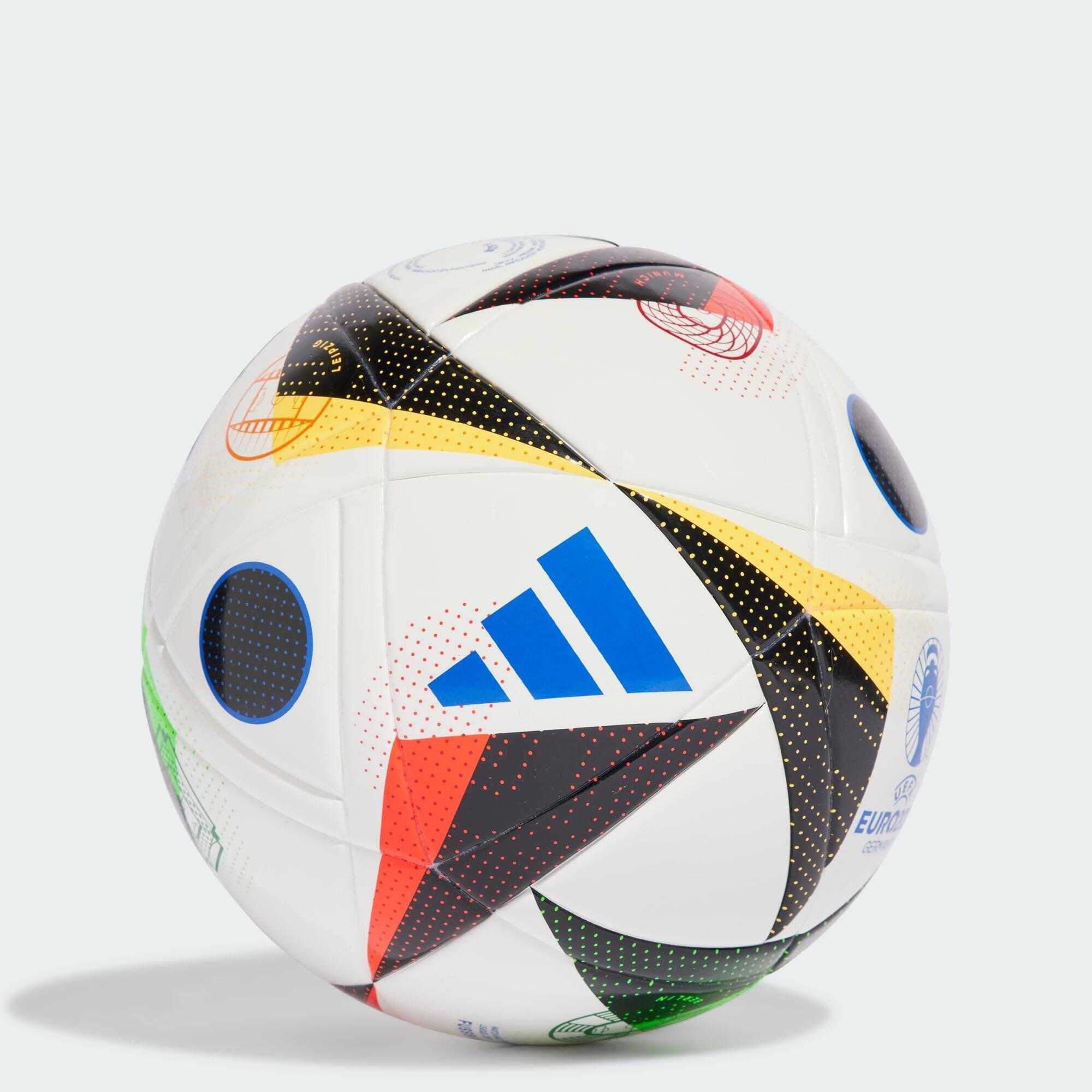 Fussballliebe League Ball Kids 6/6