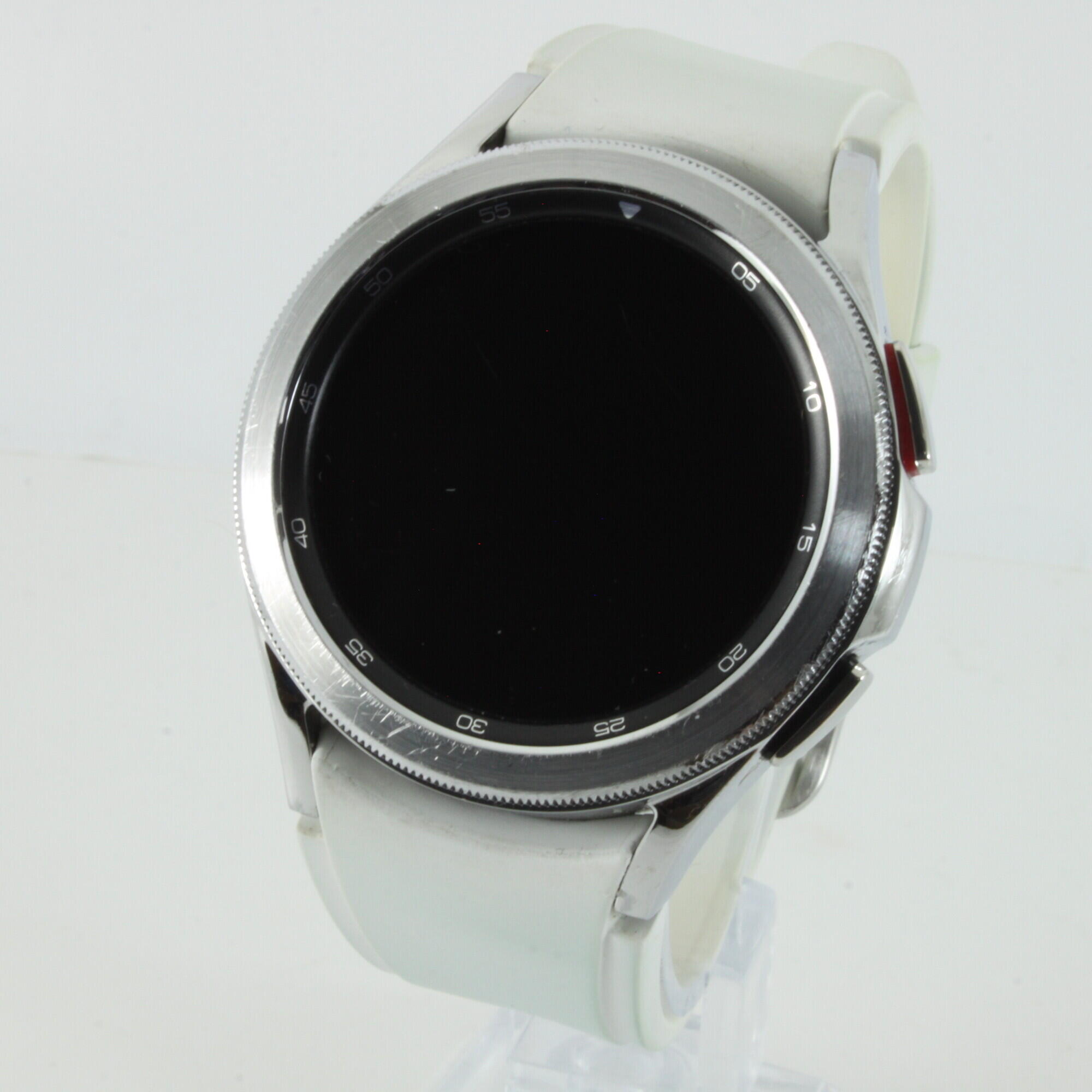 Reconditionné - Galaxy Watch 4 Classic 42 mm GPS + 4G Argent - état correct 2/3