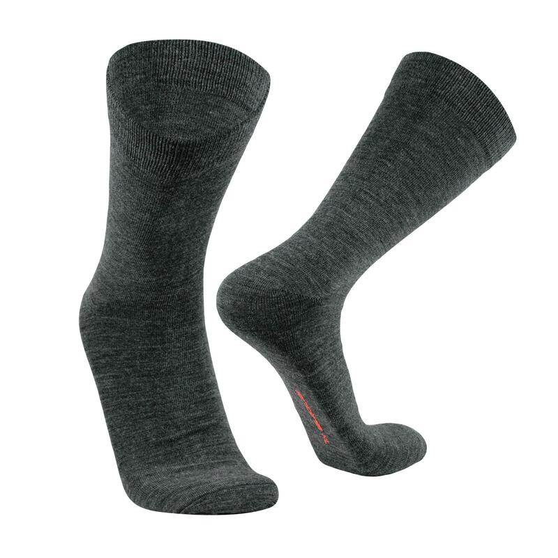 Enfiler des chaussettes chaussettes en laine d'alpaga laine mérinos et bambou
