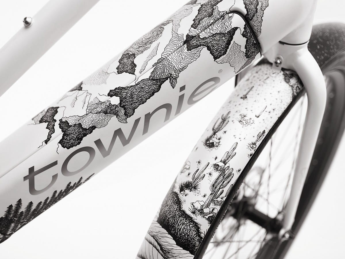 Townie Path Go! 10D Step-Thru Pearl White 2/5
