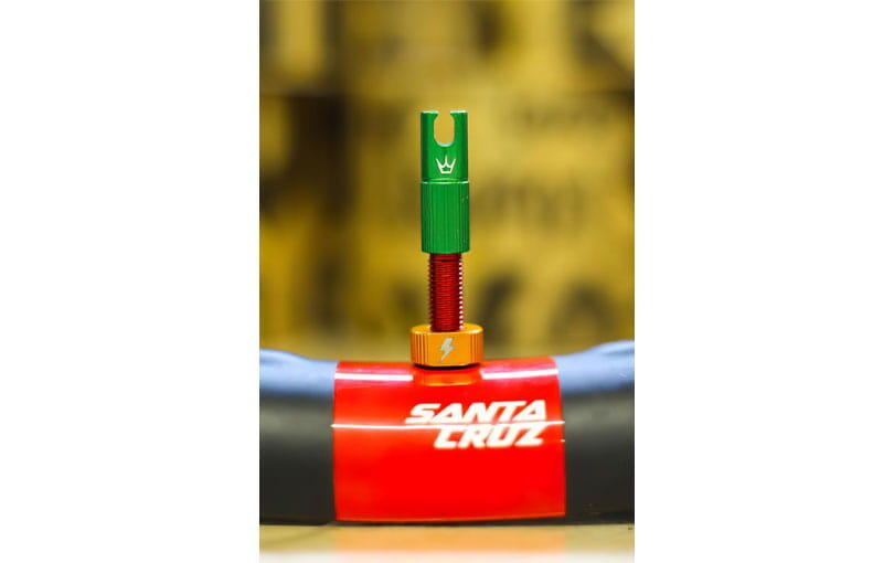 50to01 (MK2) Valves pour Tubeless - Rasta - 42mm 3/4