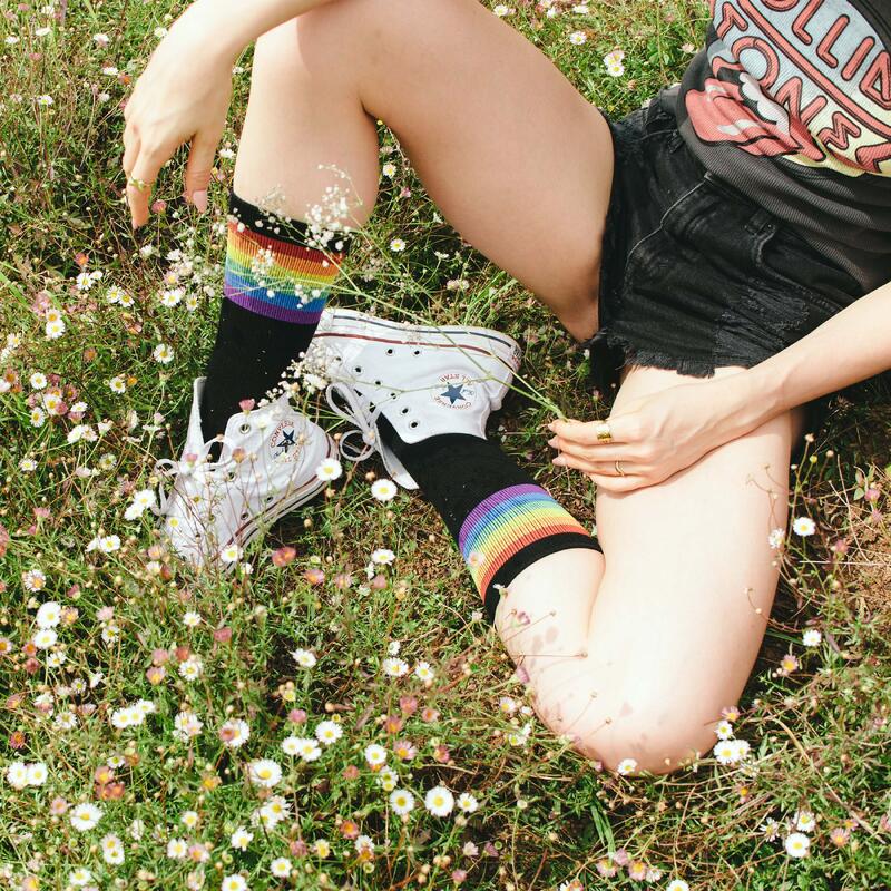 Calcetines divertidos para deporte American Socks Rainbow Pride (Black)