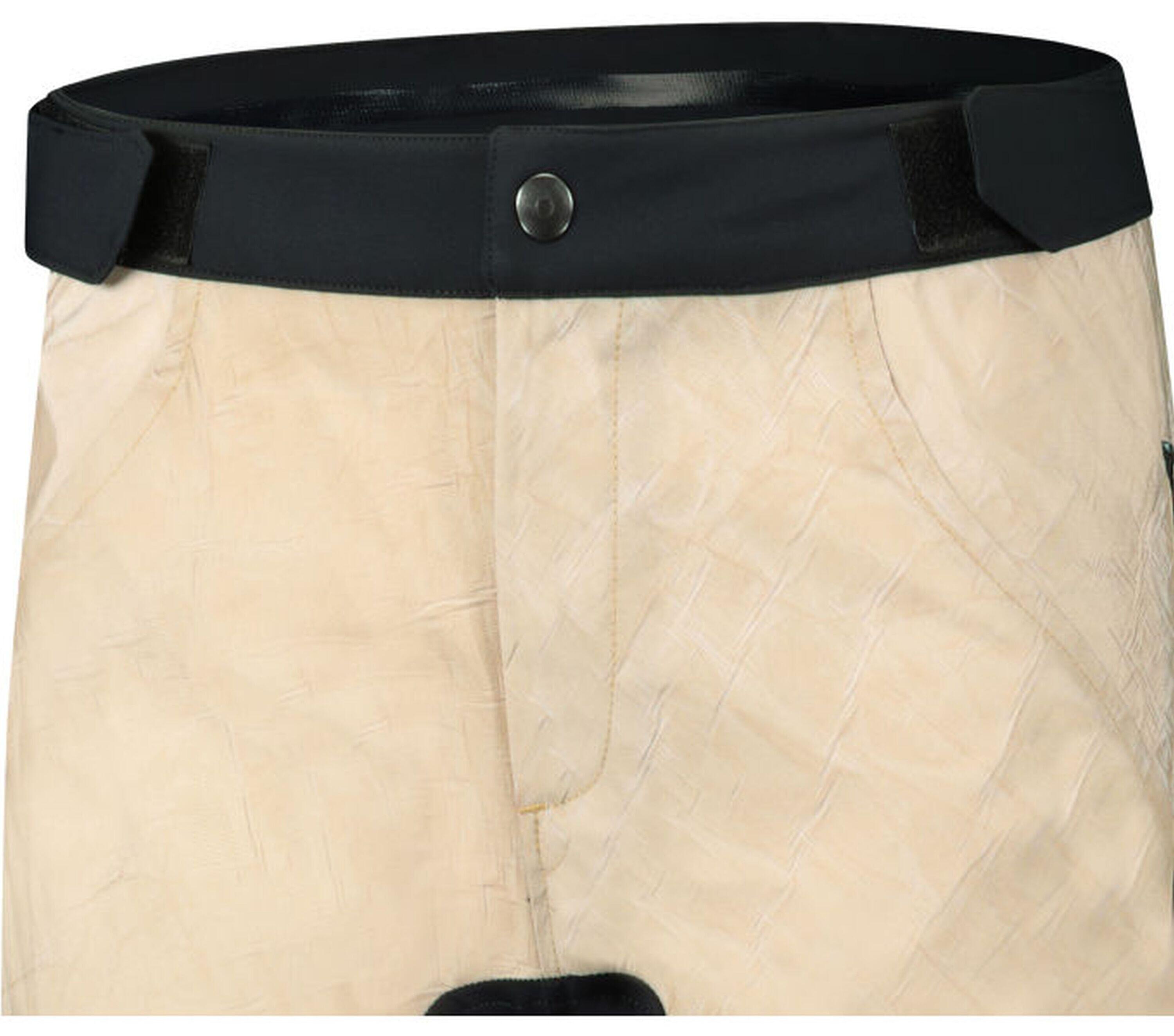 Woman's REVO Shorts w/o Inner Shorts, Beige 3/4