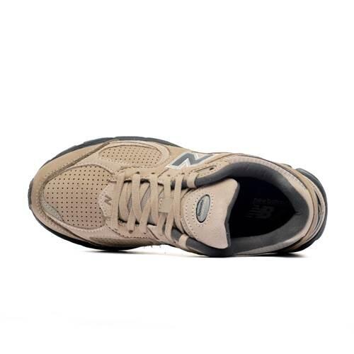 Chaussures Femmes New Balance 2002R Beige 4/5