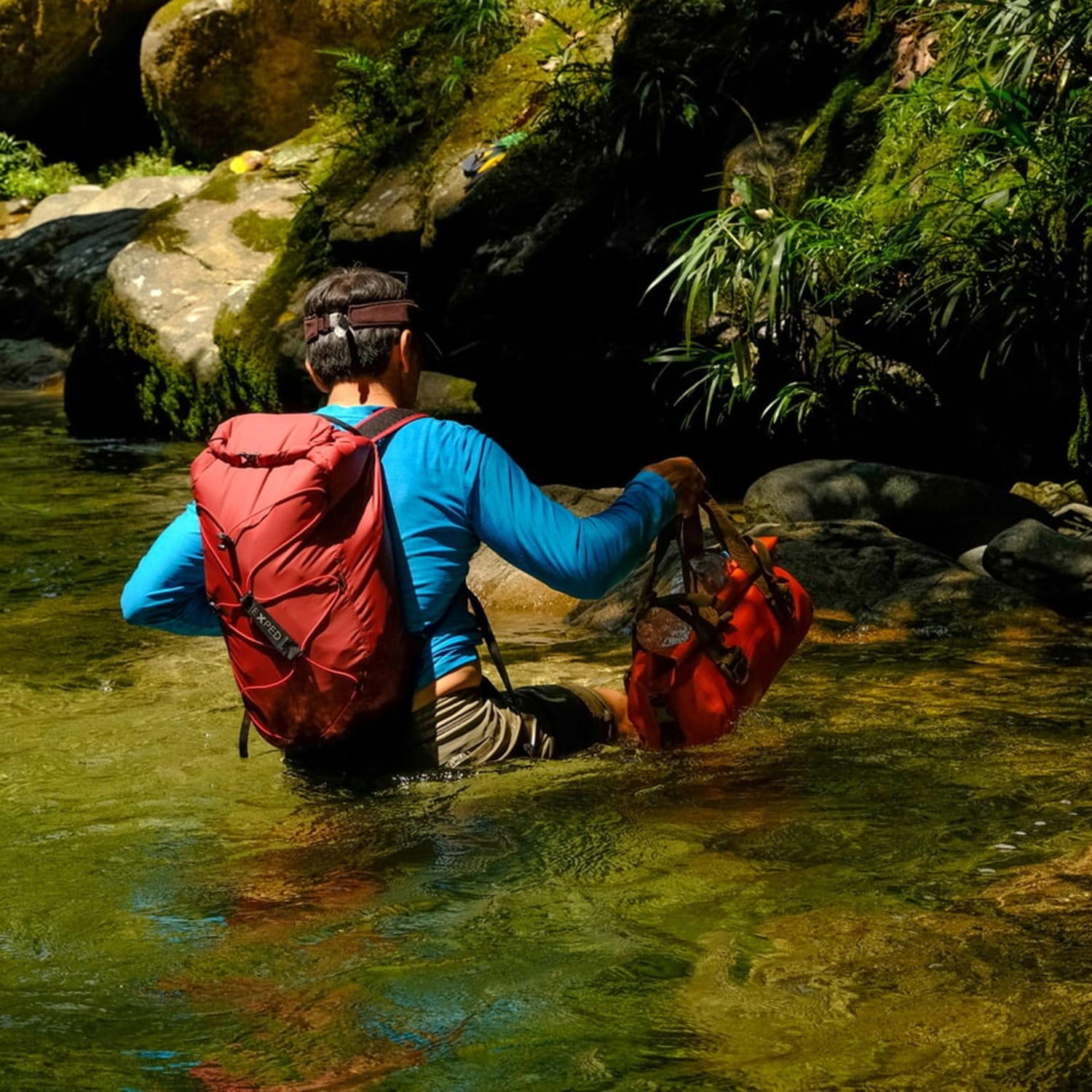 Plecak wodoszczelny z rolowanym zamknięciem Exped Cloudburst 2/7