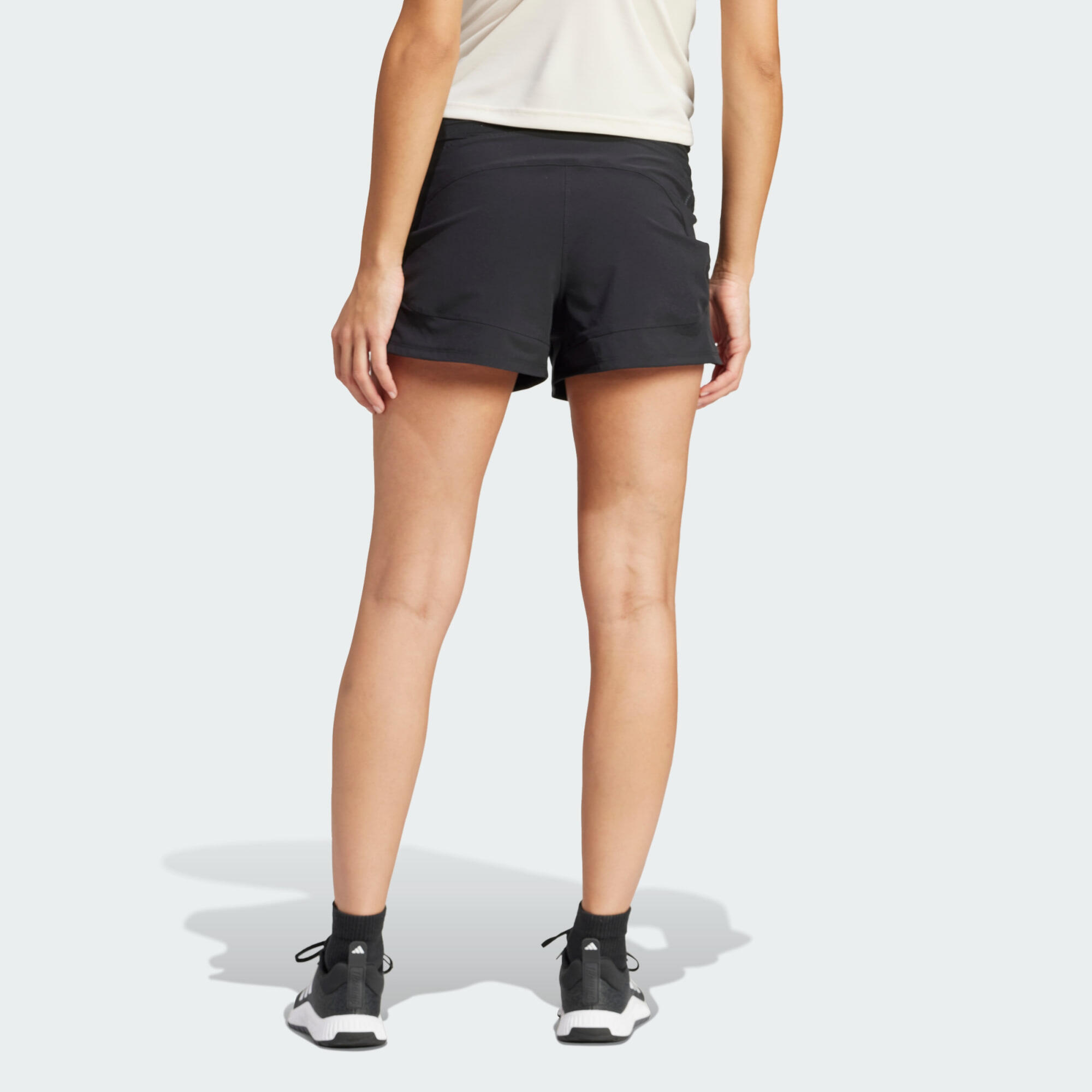 Pacer Woven Stretch Training Maternity Shorts 3/5