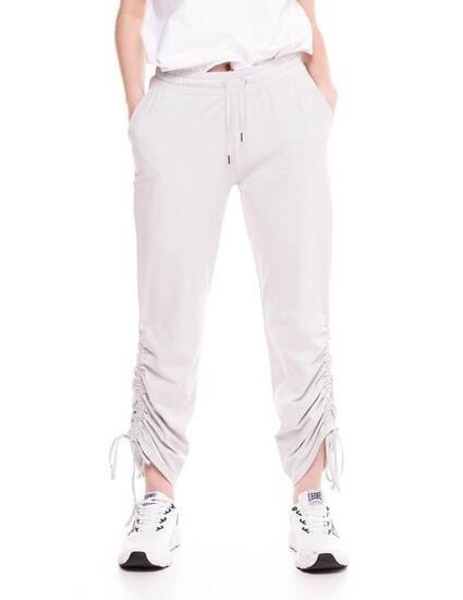 Cristal Shine hat Jogginghosen für Damen gesammelt