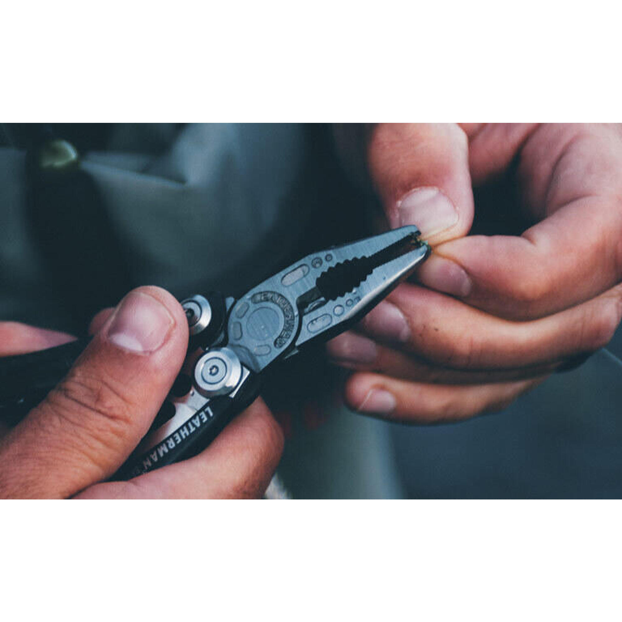 Skeletool CX - Pince Multifonctions Randonnée Camping Voile 7 Outils en 1