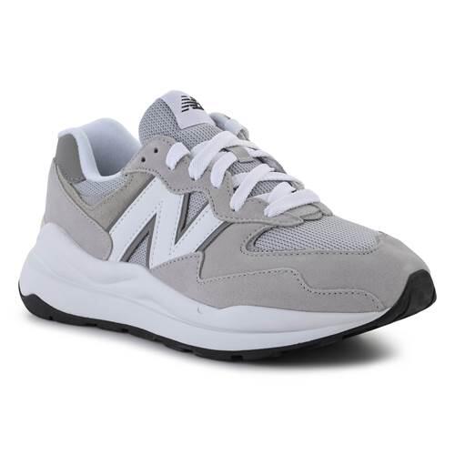 NEW BALANCE picture