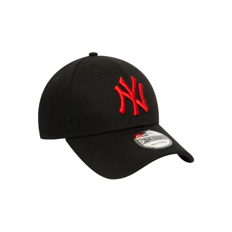 Czapki New Era Model League Essential 940 Neyya Kolor Czarny