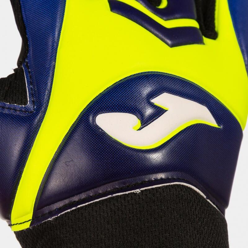 Guantes de futbol Joma modelo 400909.417 para unisex 4/5