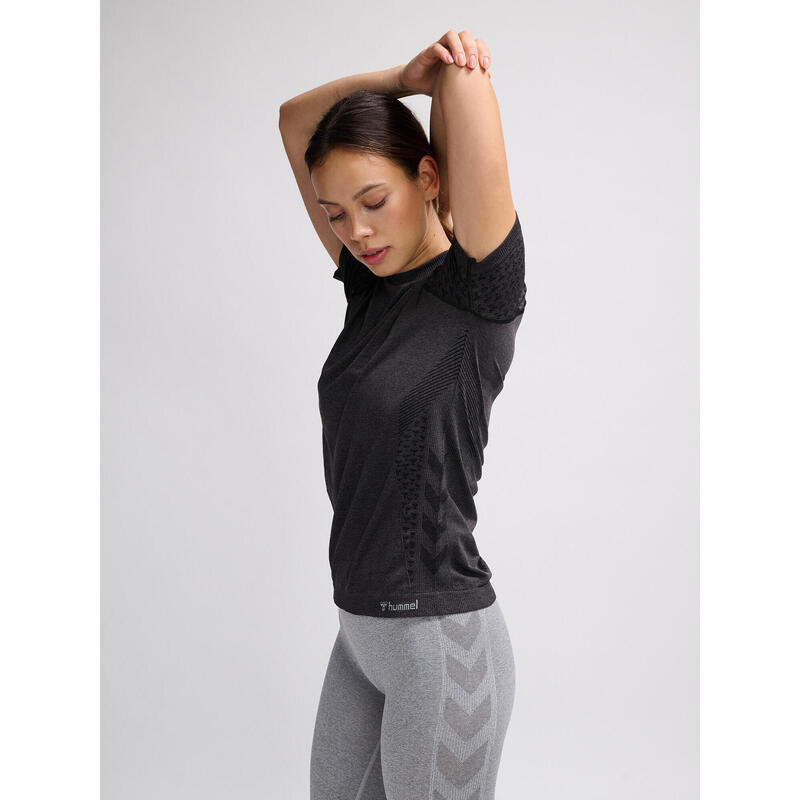 T-Shirt Hmlci Yoga Vrouwelijk Rekbaar Sneldrogend Naadloos Hummel