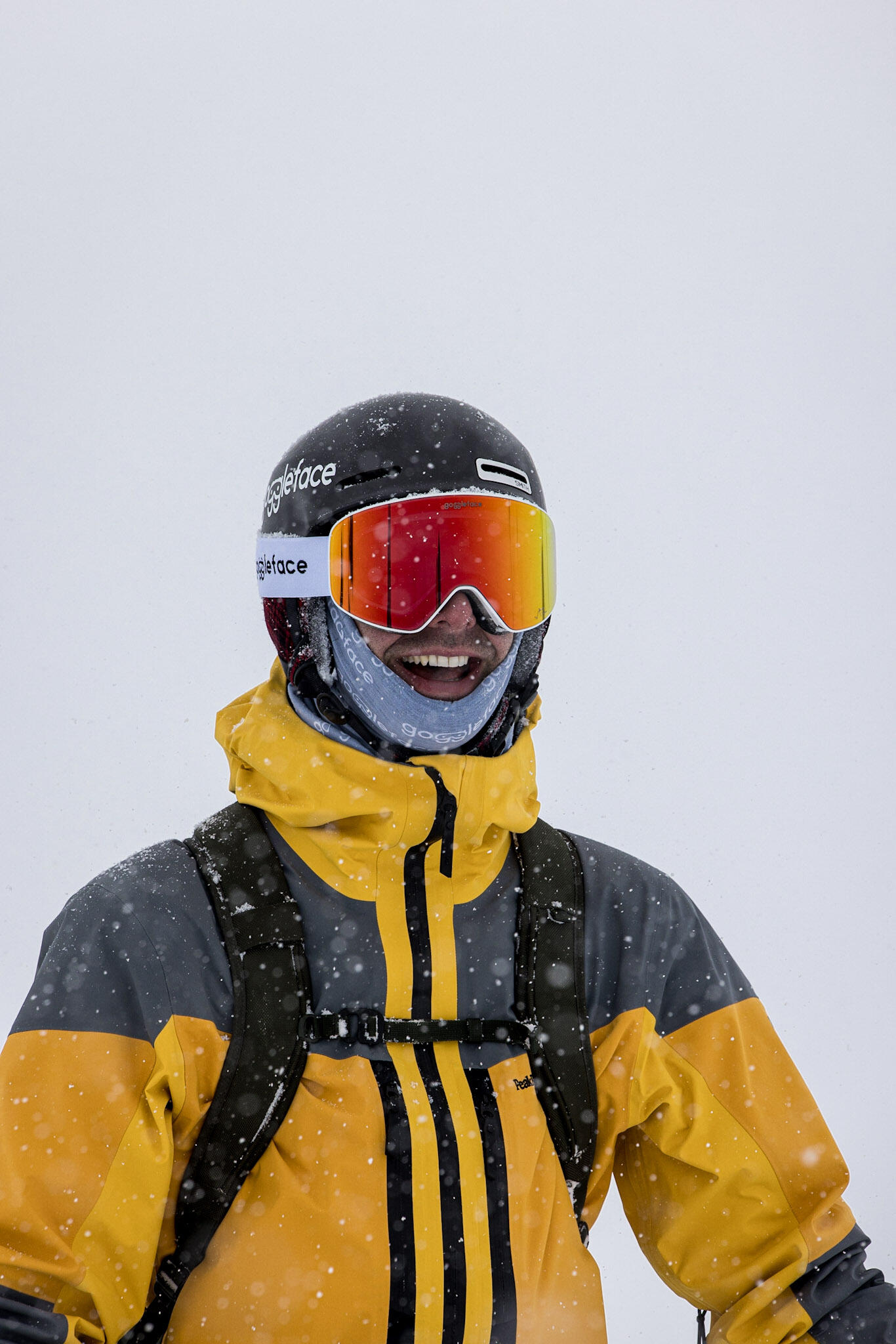 GOGGLEFACE Straight Line skibril - Wit/Rood - Unisex 3/4