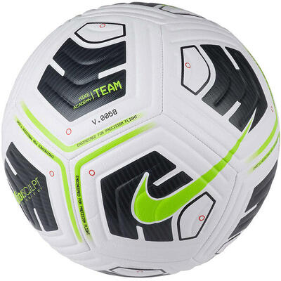 Nike academy team voetbal