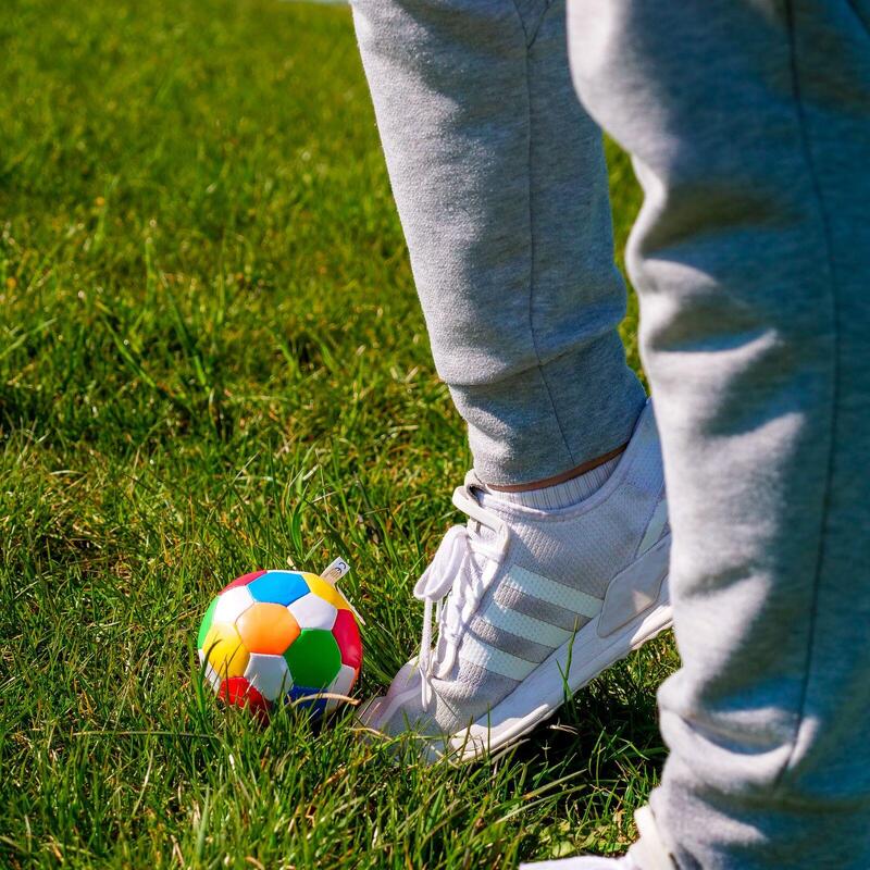Softball für Kinder, Ø 10 cm, im bunten Fußballdesign, extra weich