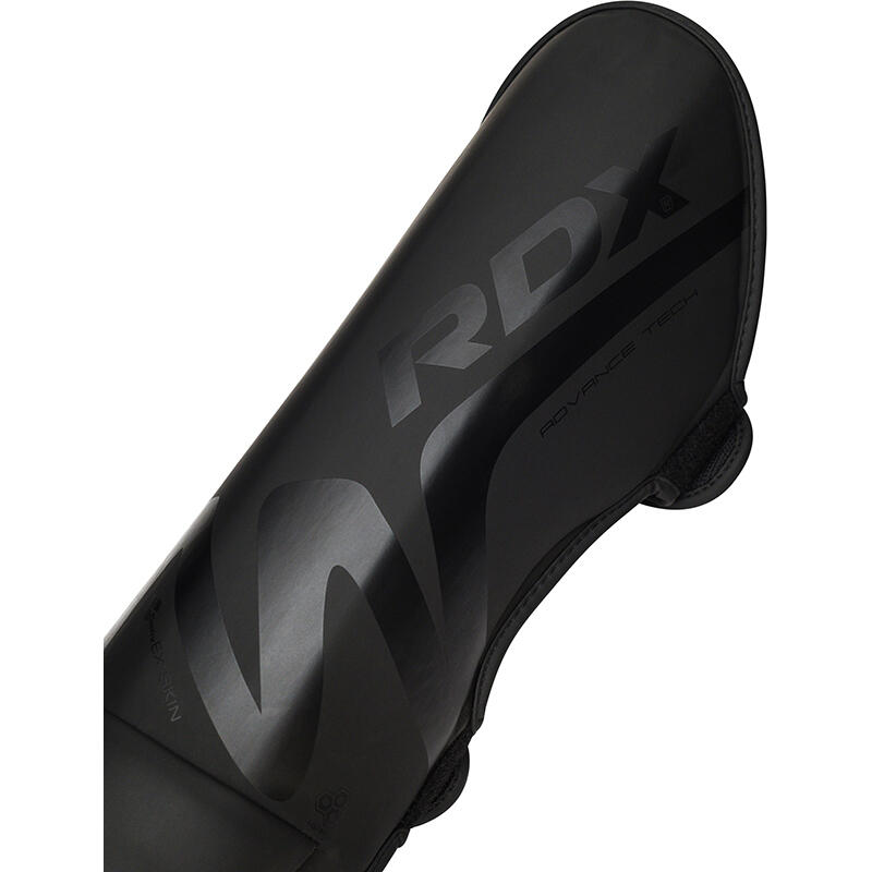 Schienbeinschoner RDX T15 – Schwarz – M 5/7