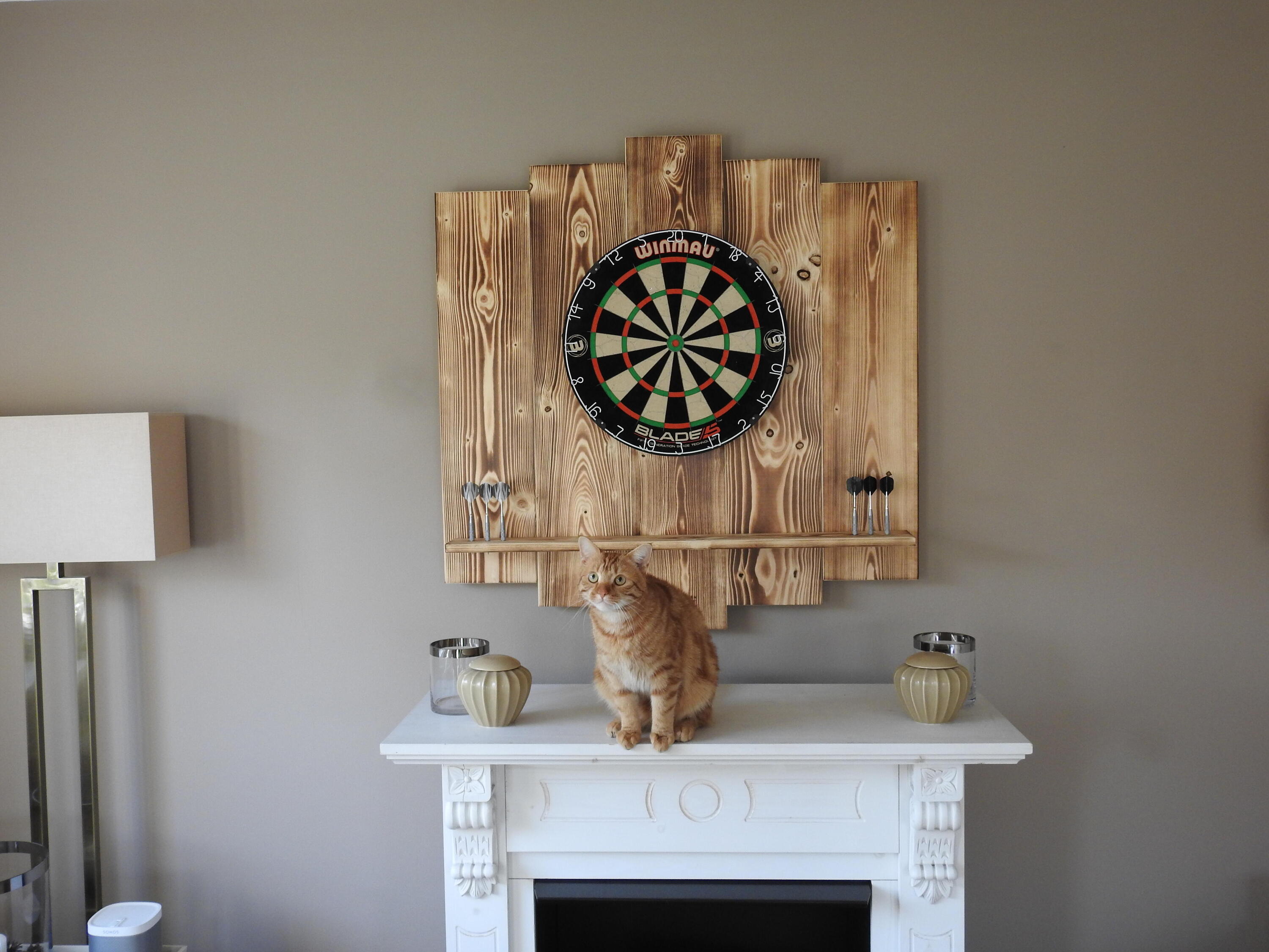 WOODEN Dartboard Surround | Premium Dart-Wandschutz | OHNE Tablet-Halter 3/5