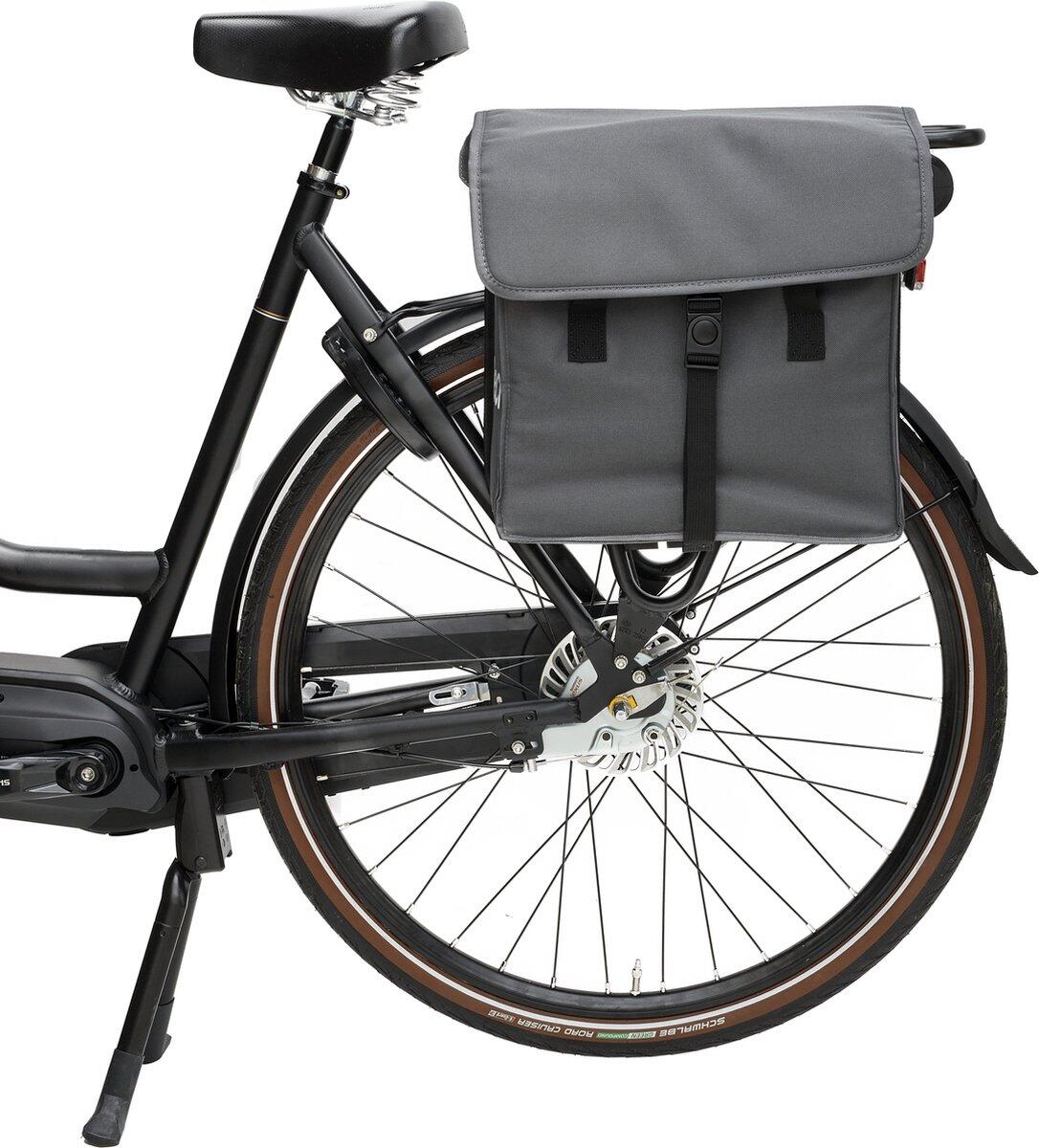 Beck Canvas Shopper 2/2