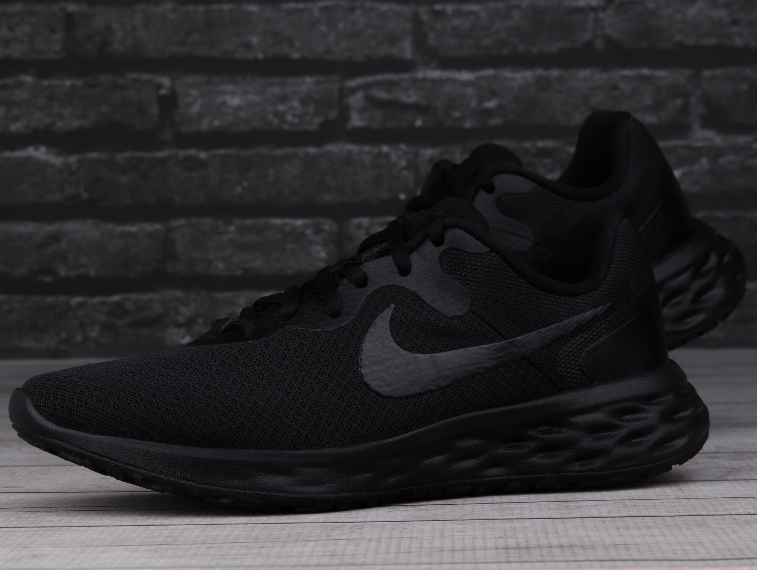 Revolution 6 NN Mens Trainers 3/5