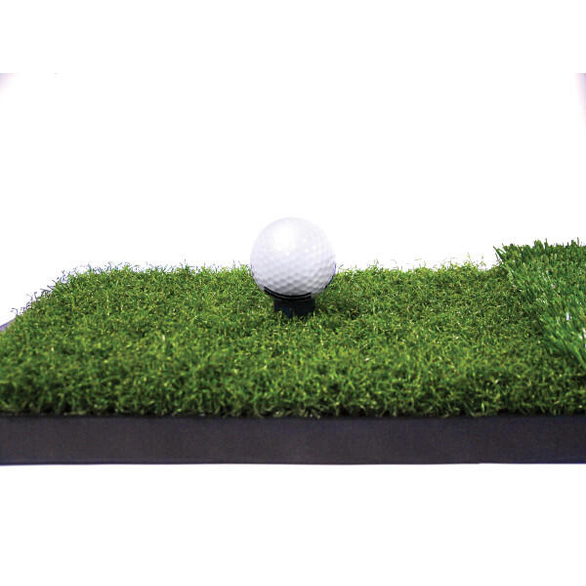 Améliorez votre swing n'importe où avec ce tapis polyvalent et résistant de golf