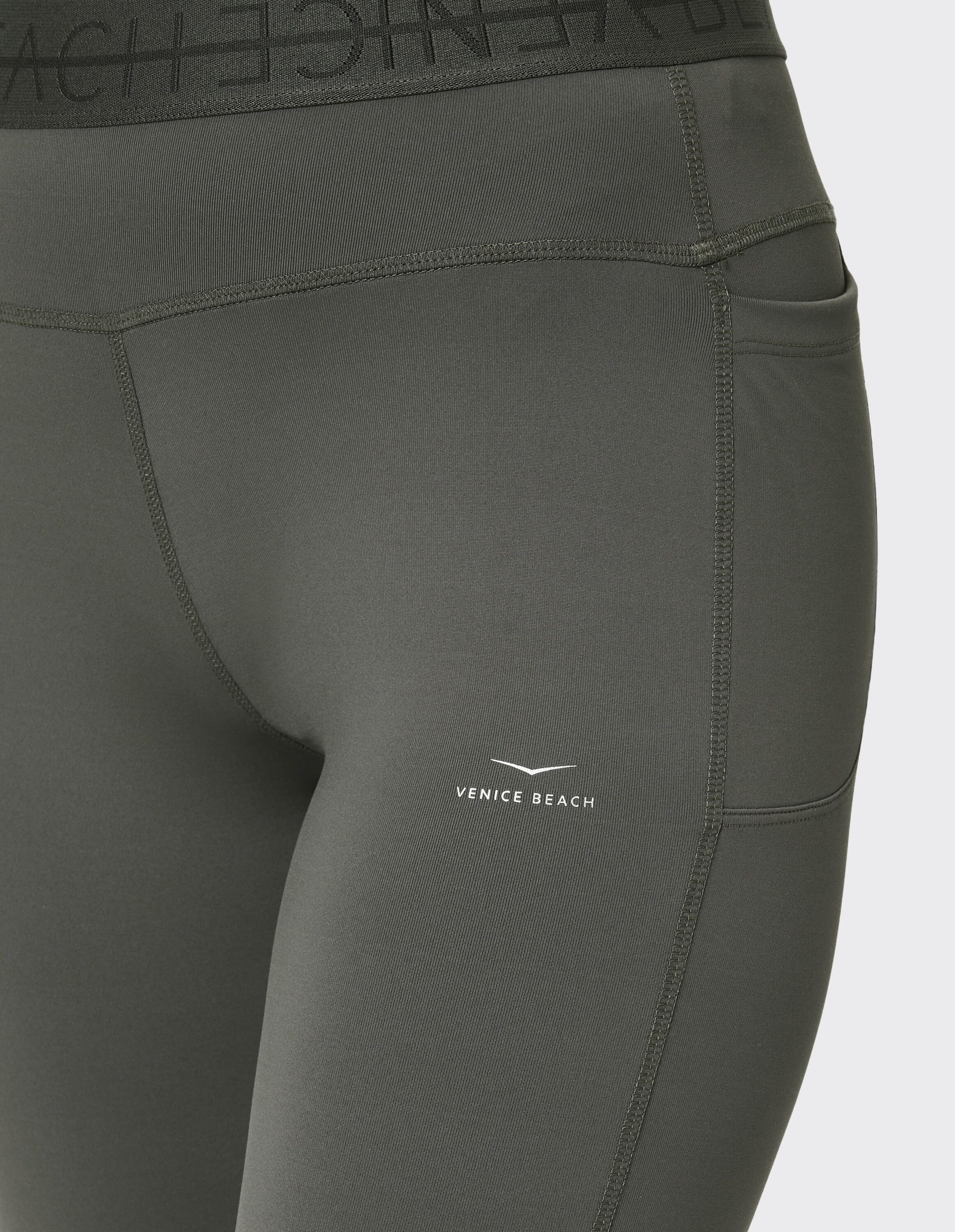 Damen Short Ally D 6/7