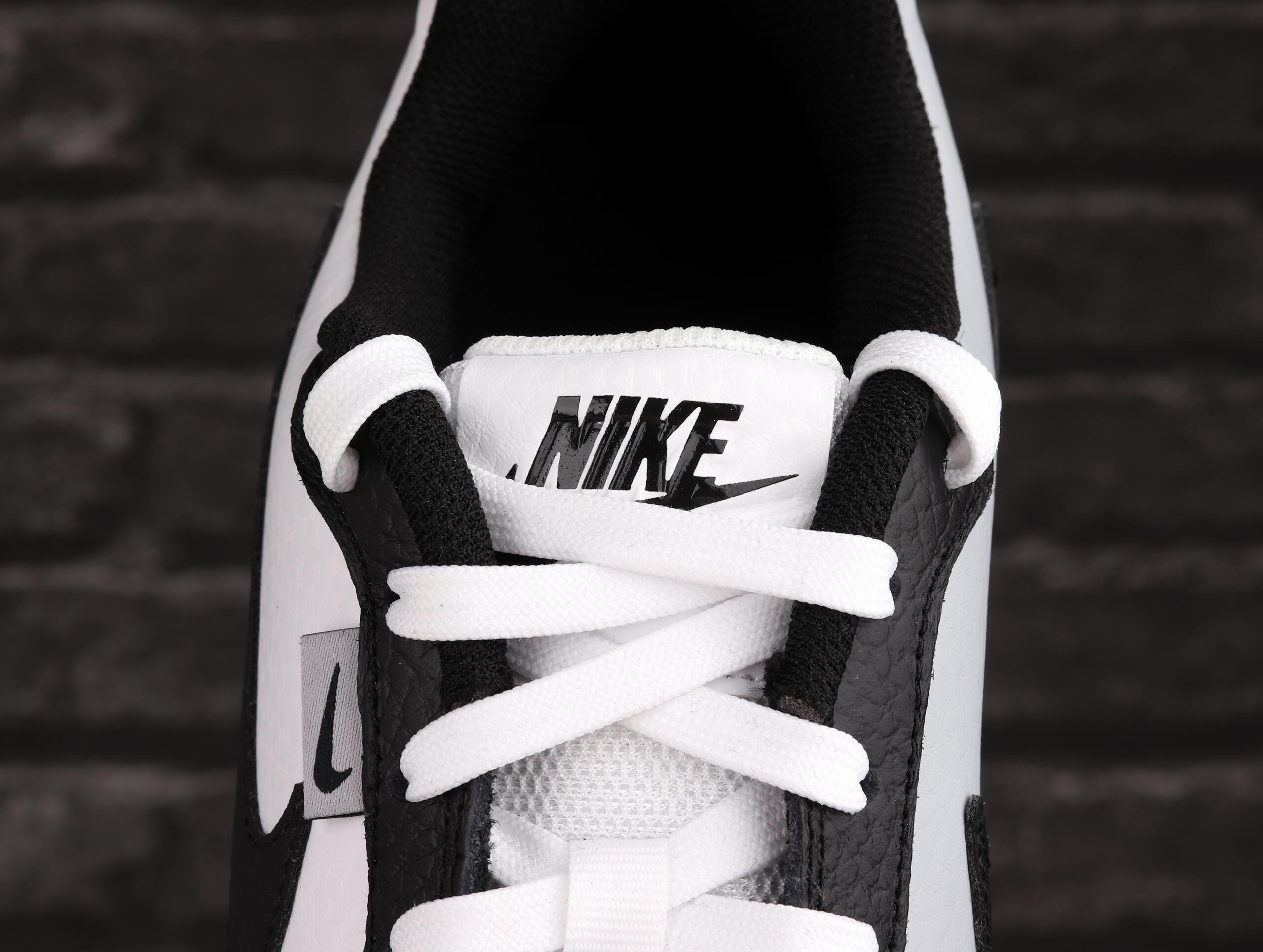 Buty męskie sneakers Nike EBERNON LOW PREM 6/7
