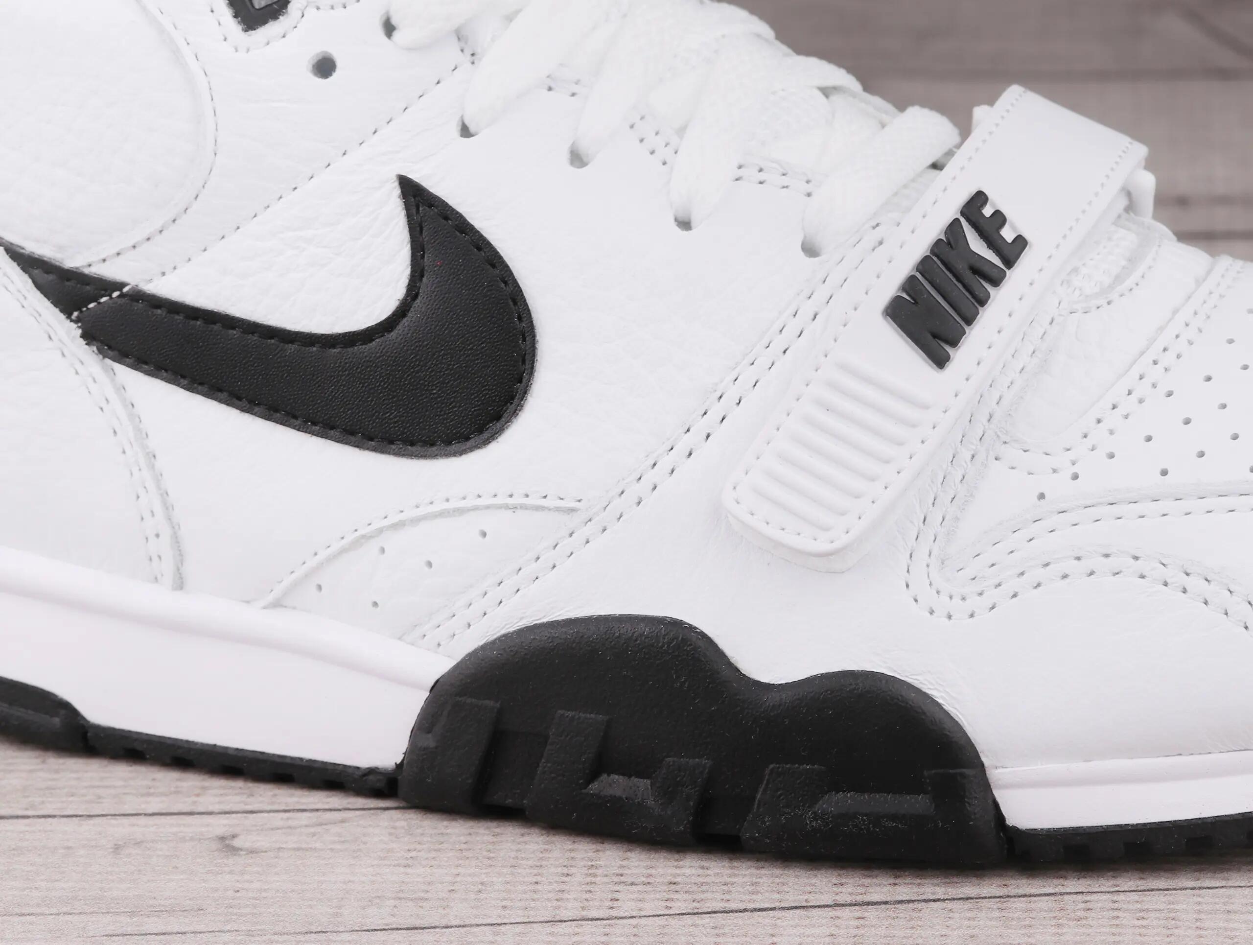 Buty męskie sportowe do koszykówki Nike AIR TRAINER 1 6/7