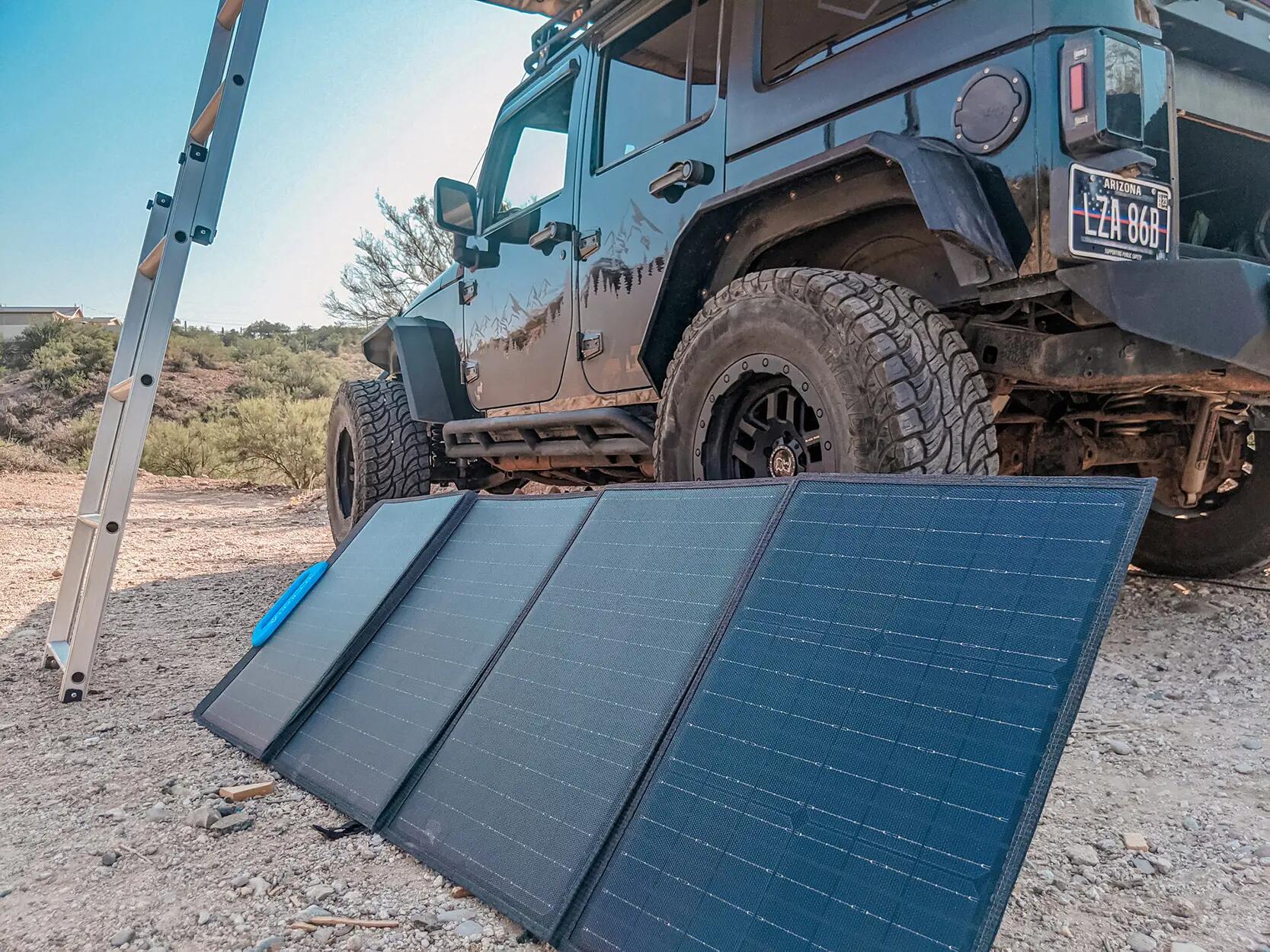 Bluetti PV200 200W Portable Solar Panel 5/7