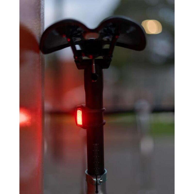 Lampă spate pentru biciclete Knog Frog V3