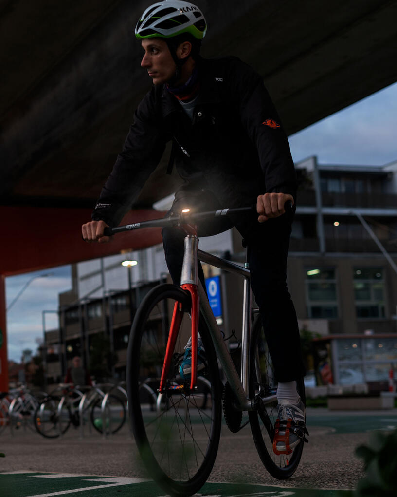 Knog Frog V3 Front Bike Light  - Spider Black 5/7