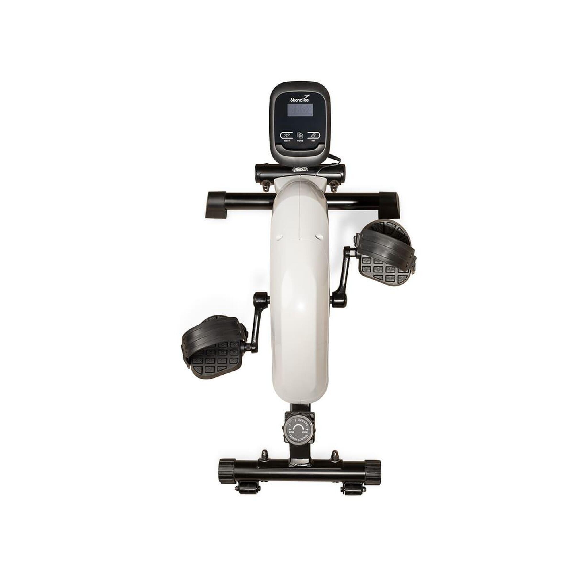 Velo d appartement Liten Mini Velo Pedalier avec console connecte SKANDIKA Decathlon