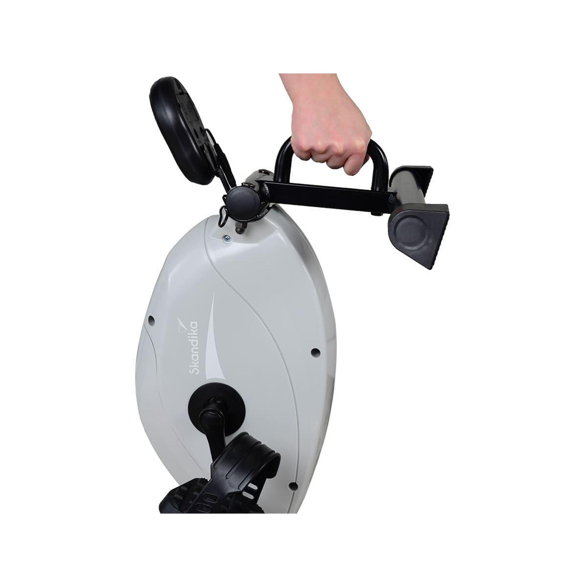 Velo d appartement Liten Mini Velo Pedalier avec console connecte SKANDIKA Decathlon