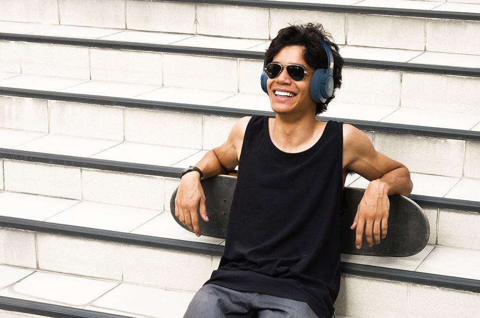 JBL Tune 720BT Wireless over-ear headphones 4/7