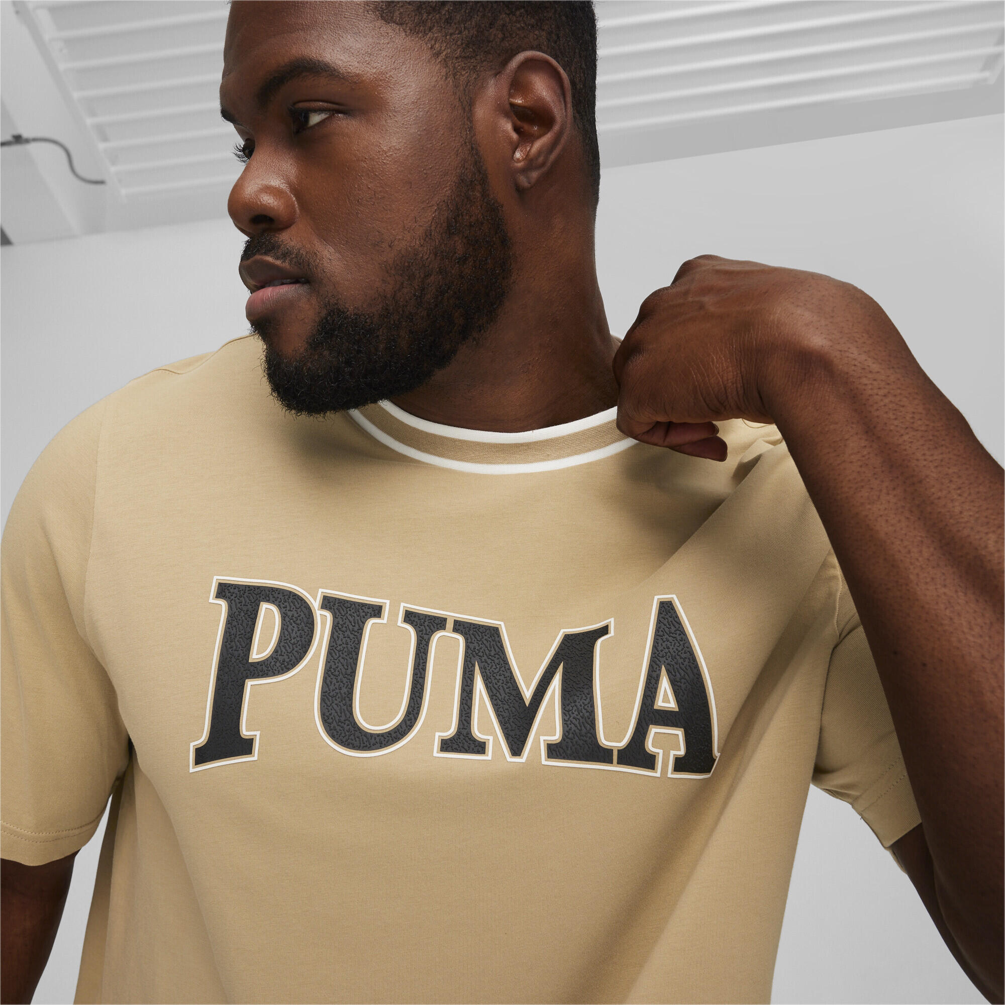 T-shirt grafica PUMA SQUAD da uomo PUMA Prairie Tan Beige 5/6