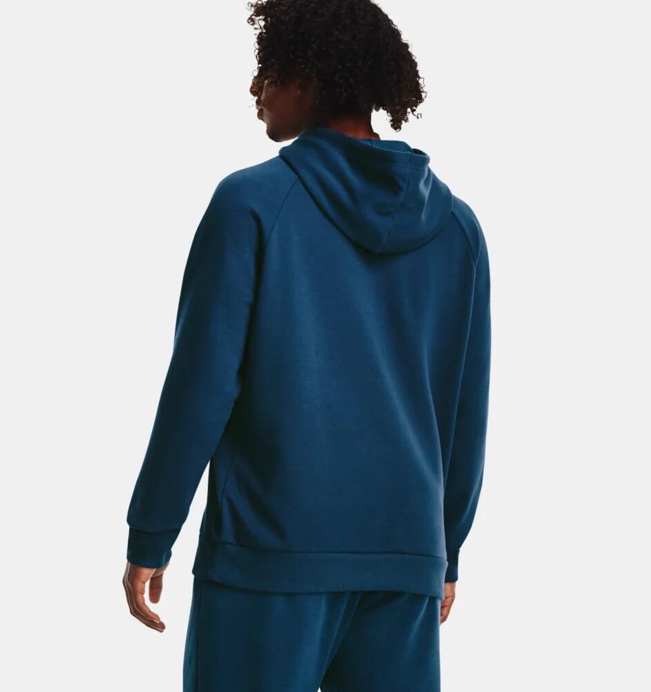 Sudadera Under Armour, mangas largas, cuello redondo, con bolsillo. 2/4