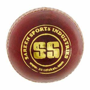 SS Gutsy Leder Cricket Ball (Rot, pack of 1)| Wasserfester Lederball 3/3