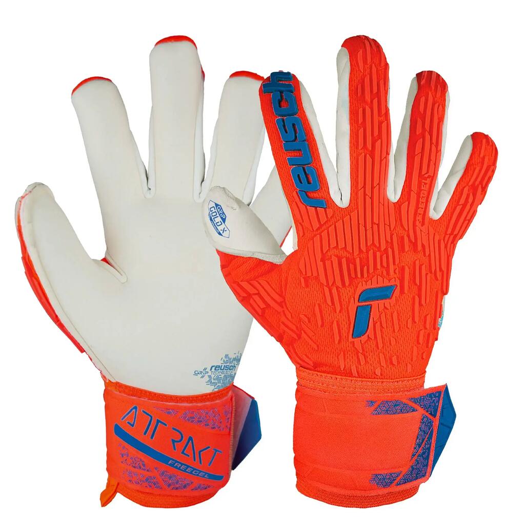 Goalkeeper gloves Reusch Attrakt Gold X Freegel