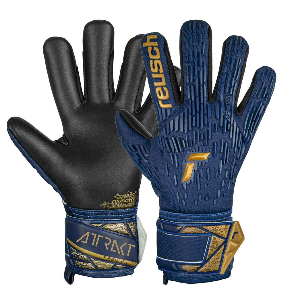 Goalkeeper gloves Reusch Attrakt Freegel Silver