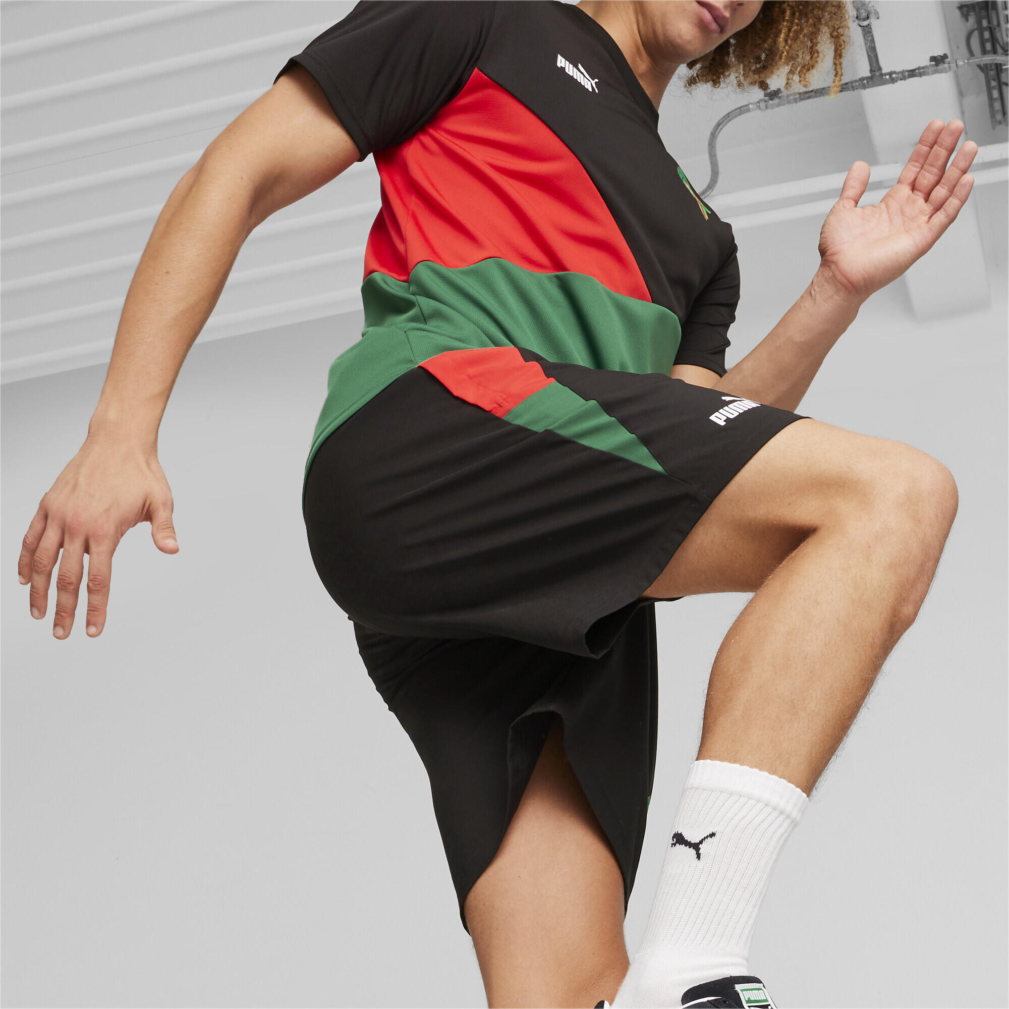 Shorts da calcio FRMF in tessuto da uomo PUMA Black Vine For All Time Red Green 3/6