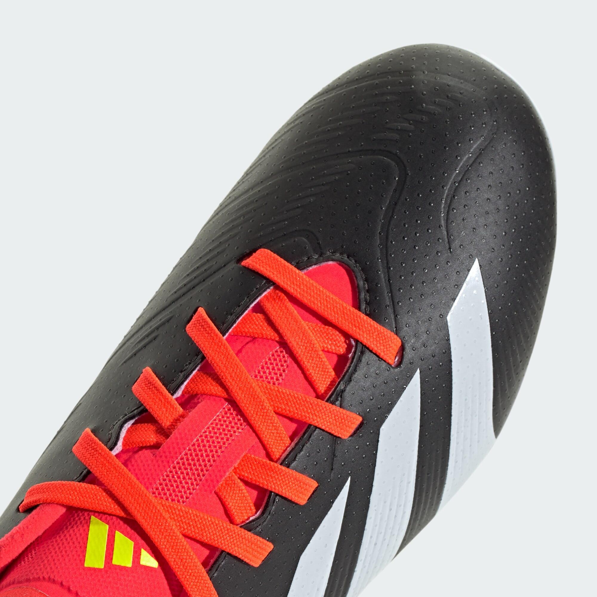 Predator League soccer boot Soft pitch