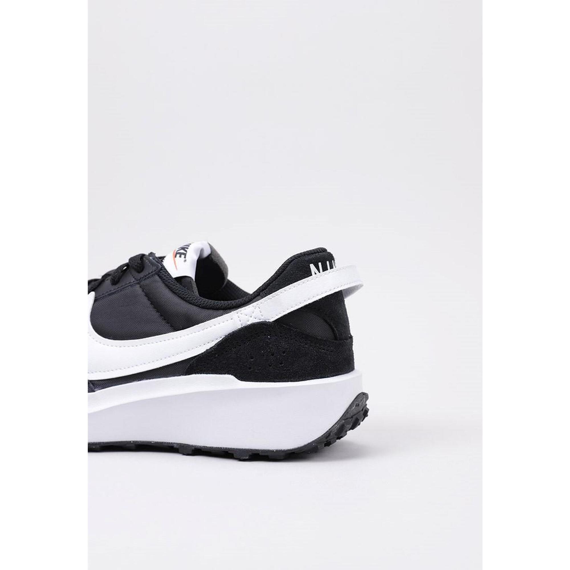 Zapatillas Deportivas Hombre NIKE Nike Waffle Debut Negro