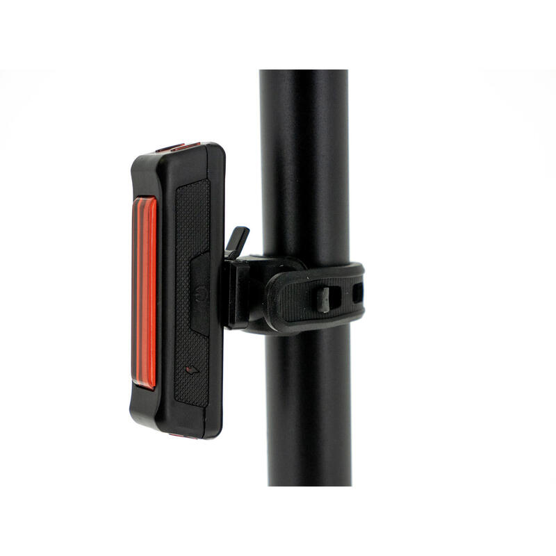 Eclairage arrière USB - Certifié IPX-3 - Détection freinage - Vélo, Trottinette