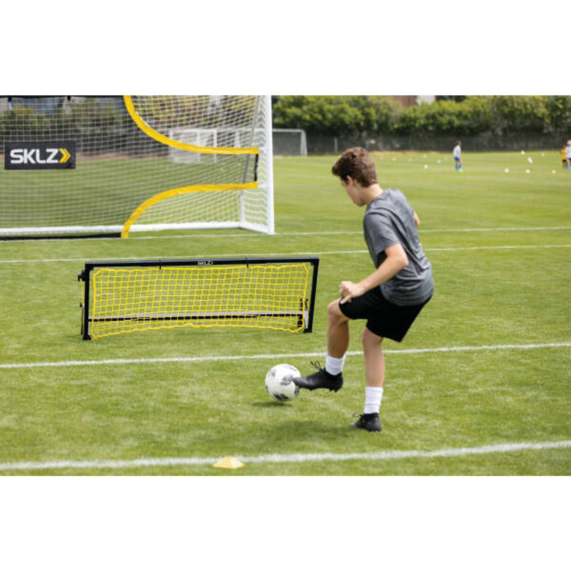 Soccer Trainer Pro: Train eerste contact, controle en nauwkeurigheid.
