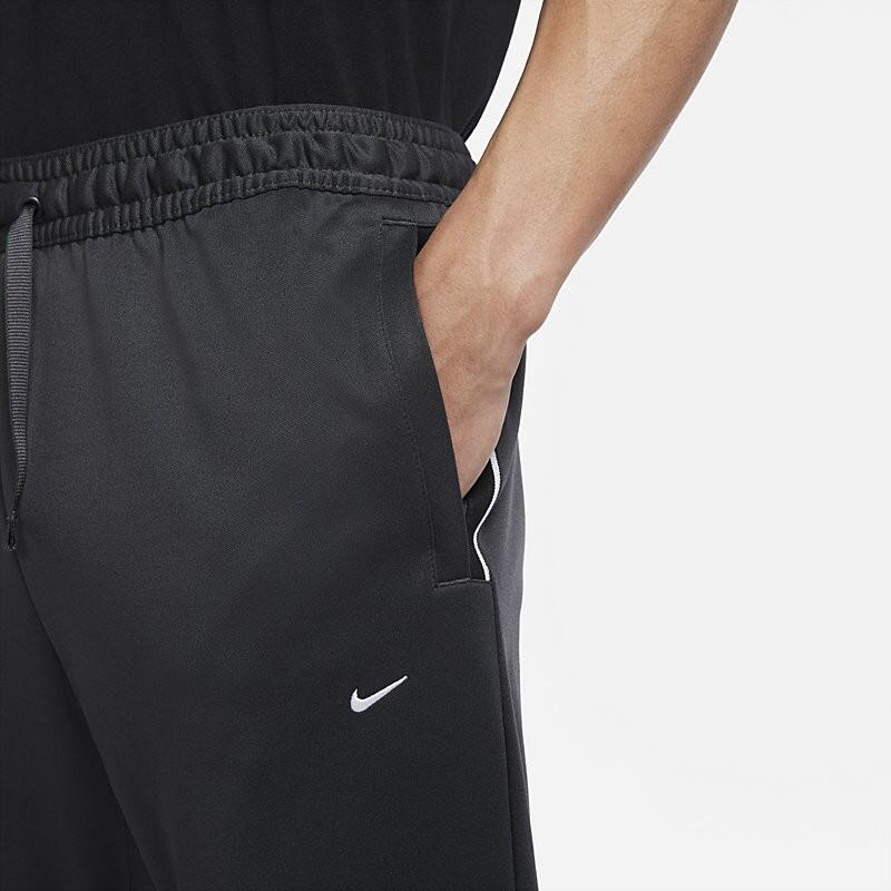 Pantalones deportivos Nike Dri-FIT Strike 22 para hombre en gris humo oscuro 4/6