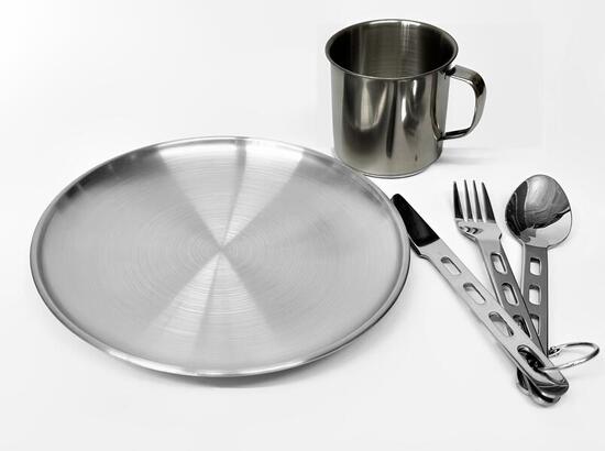 Ultraleichtes Camping Edelstahl Teller Set Becher Teller Besteck 222 g