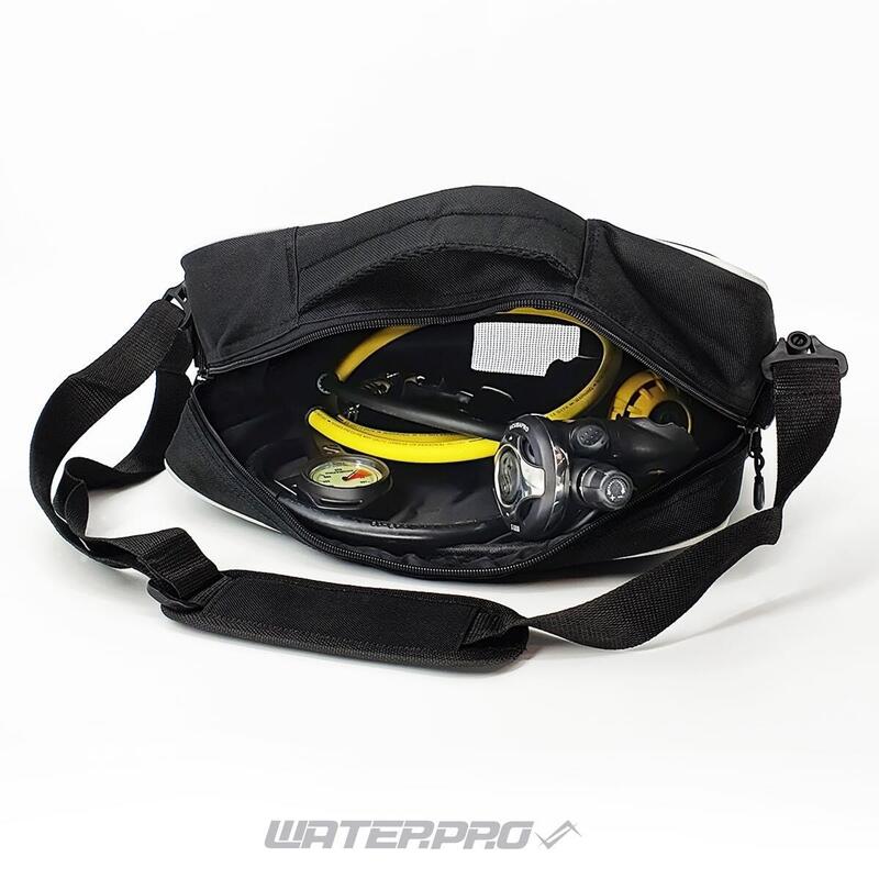 調節器及潛水裝備袋 8.5L - 黑色