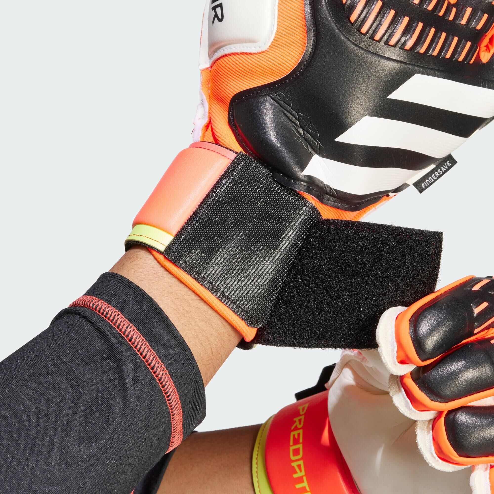 ADIDAS Predator Match Fingersave Goalkeeper Gloves